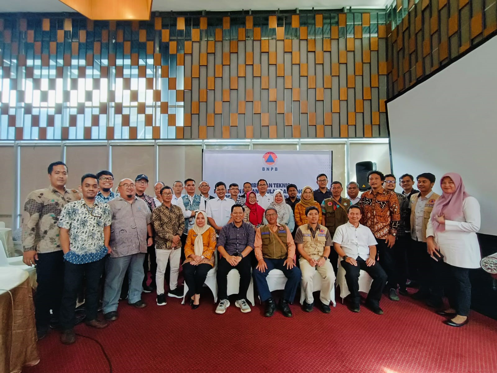 BPBD KOTA CILEGON MENGIKUTI BIMBINGAN TEKNIS PEMADUAN PENANGGULANGAN BENCANA KE PERENCANAAN PEMBANGUNAN DAERAH
